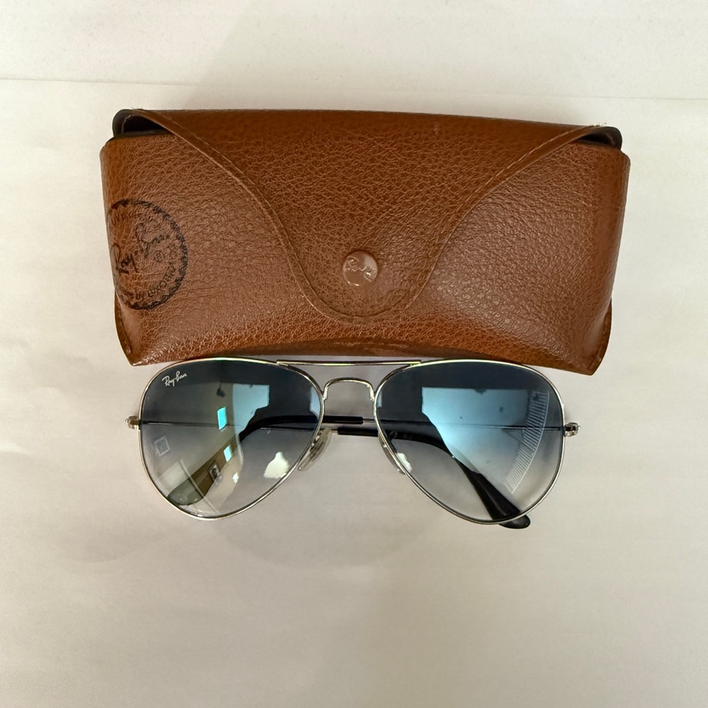 Ray-Ban Silver Aviator Sunglasses with Brown Case